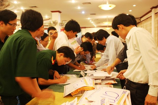 khối A, trường tốp giữa hút thí sinh - Ảnh 1